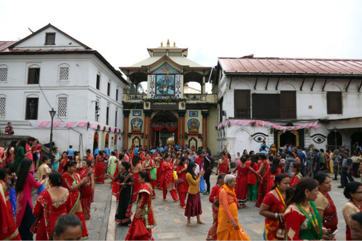 तीजको दिन बिहान ३ बजे नै पशुपतिका चार वटै ढोका खोलिने